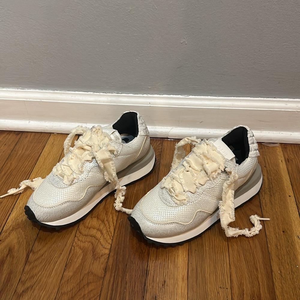 P448 sneakers